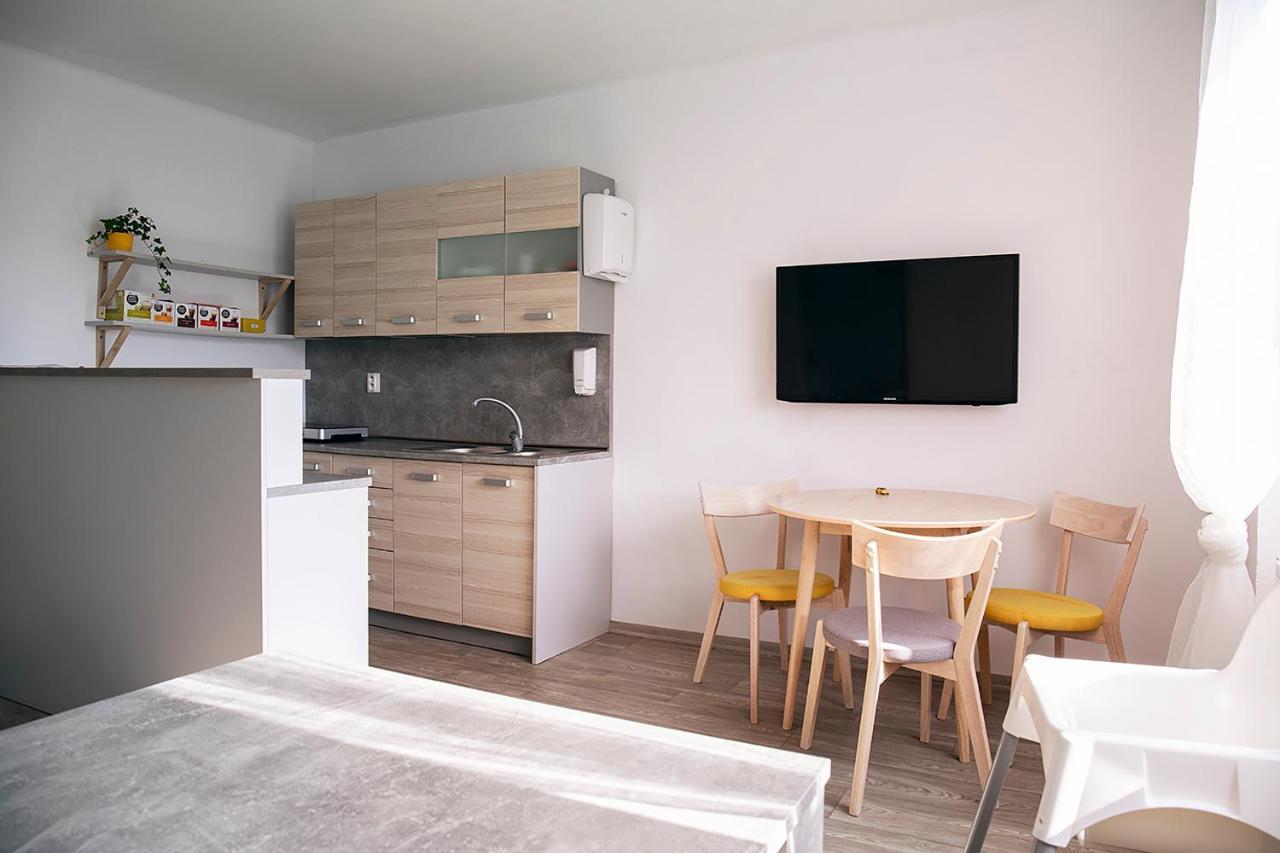 Rodinny Apartman Příbor Exteriör bild